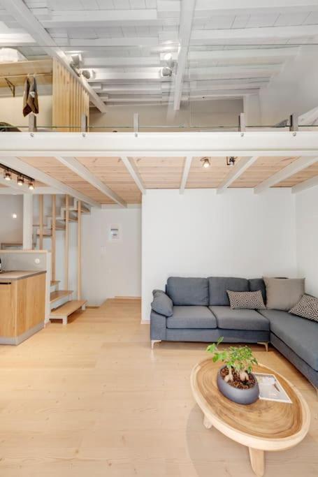 Apartament Nomade Vibrant Living Loft Ermupoli Zewnętrze zdjęcie
